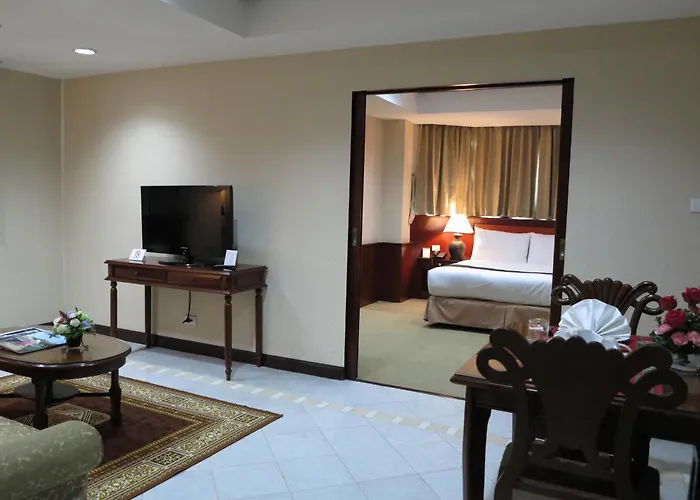 Отель The Grand Sathorn