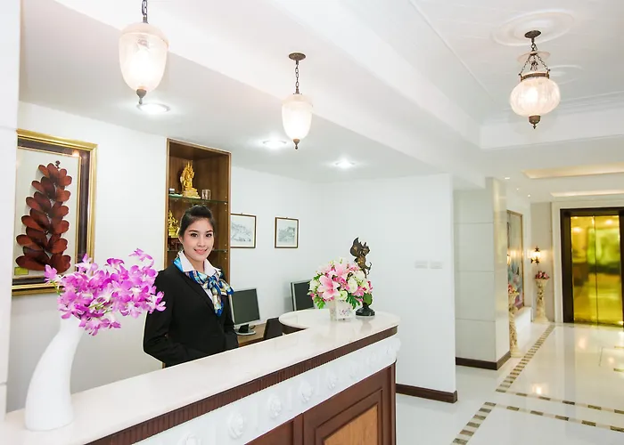 Отель The Grand Sathorn 4*