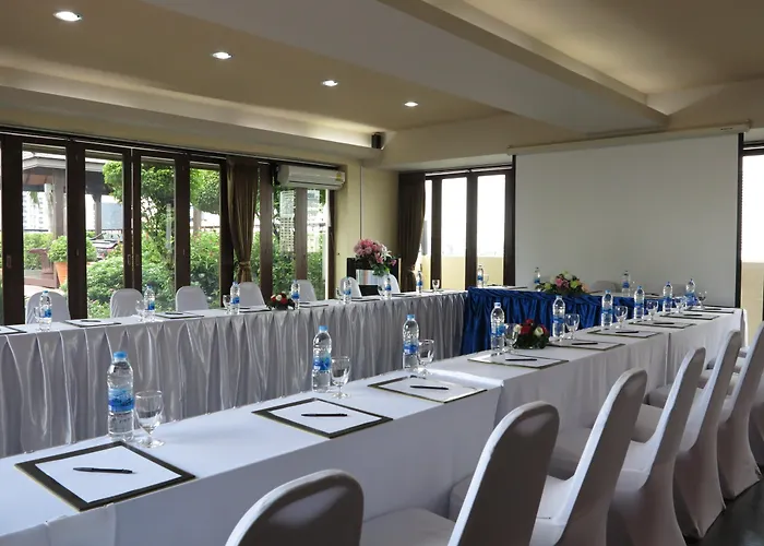 The Grand Sathorn 4* Бангкок