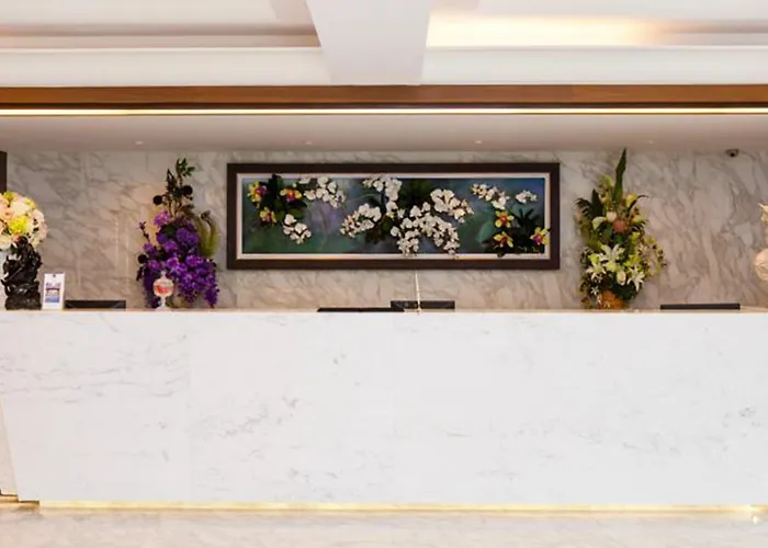 Отель The Grand Sathorn