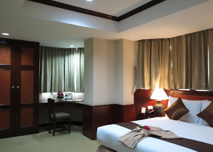 The Grand Sathorn 4* Бангкок