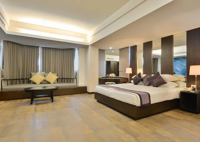 The Grand Sathorn Отель 4*