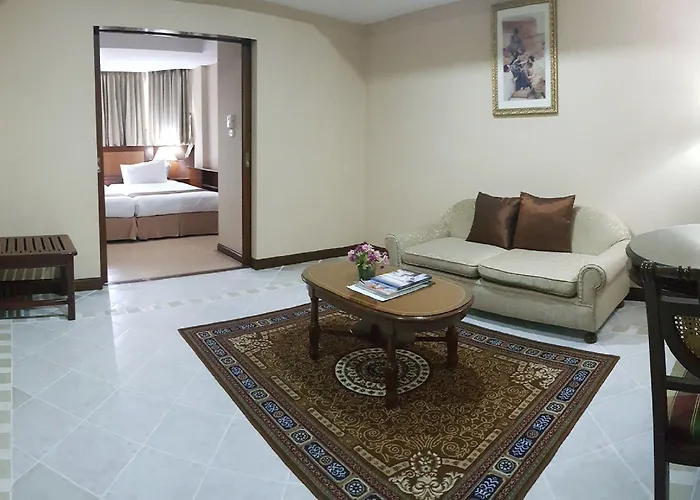 The Grand Sathorn Отель 4*
